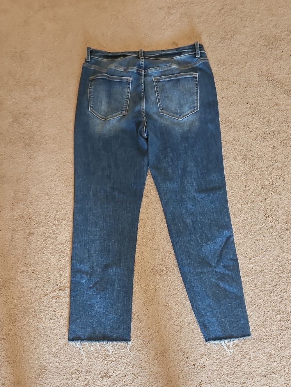 Like New Lovervet By Vervet Women’s Dark Blue Jeans - Picture 10 of 10